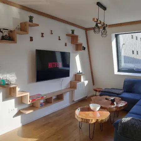 Apartament Bella *